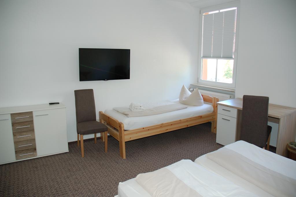Hotel Kurfürst Garni Germersheim Habitación foto