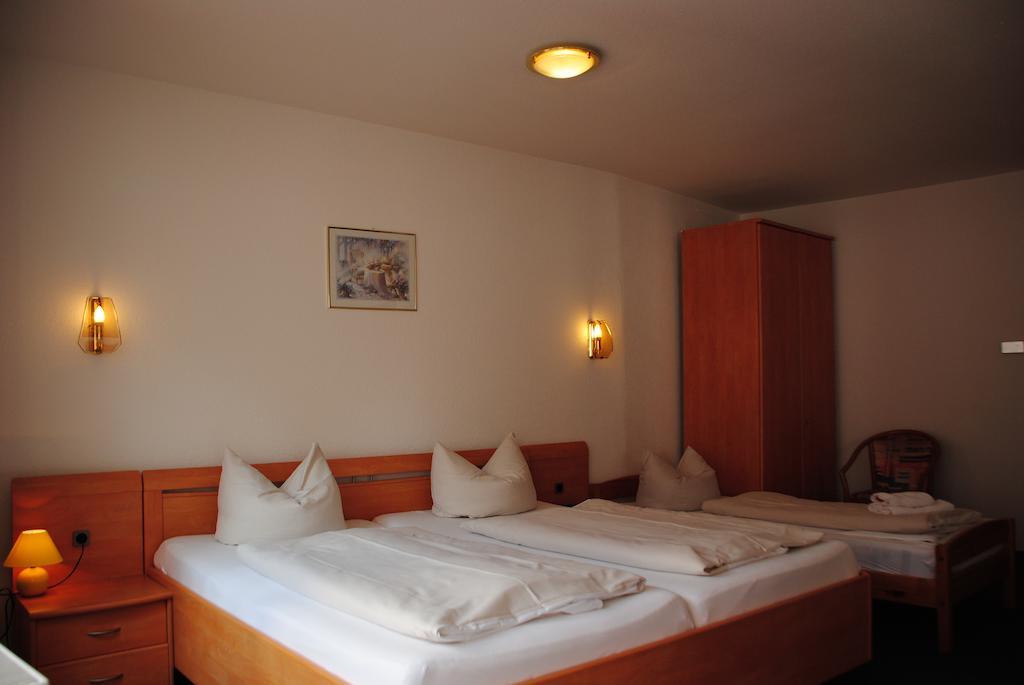 Hotel Kurfürst Garni Germersheim Habitación foto